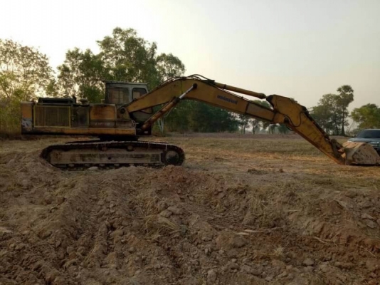 KATO HD700 V2 ราคา 295,000 เครื่อง 6D31 Turbo ปั้มK3V รถพร้อมใช้ สภาพไม่ค่อยสวย  เอกสารชื้อขาย  รถอยู่ จ.ร้อยเอ็ด โทร&amp;ไอดีไลน์ 0610710295