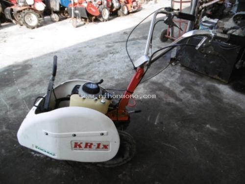 รถเก็บเกี่ยวพืชหัวใต้ดิน OCHIAI KR-1X รหัสสินค้า : 80803411 ราคาเพียง14,000 บาท www.nihonmono.com