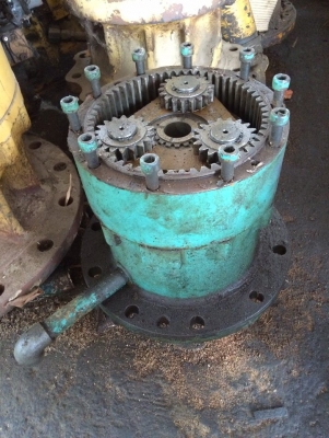 โป๊ะสวิง KOBELCO SK120-5 เก่าญี่ปุ่น ไม่มีมอเตอร์ ราคา 60,000 บาท