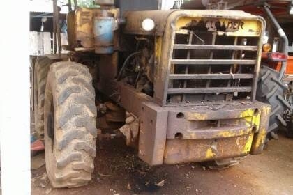 ขาย 265,000 รถตัก KOMATSU JH30 รถใช้งานอยู่ประจำ เครื่องแน่น ปั้มแรง เกียร์ดี  รถอยู่ จ.อุดรธานี โทร&amp;ไอดีไลน์ 0925956777 ยุ