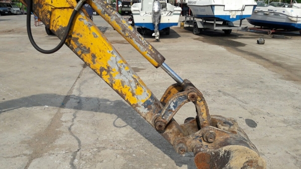 Komatsu pc20-6 มีอินวอยซ์