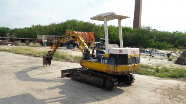 Komatsu pc20-6 มีอินวอยซ์