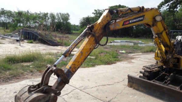 Komatsu pc20-6 มีอินวอยซ์