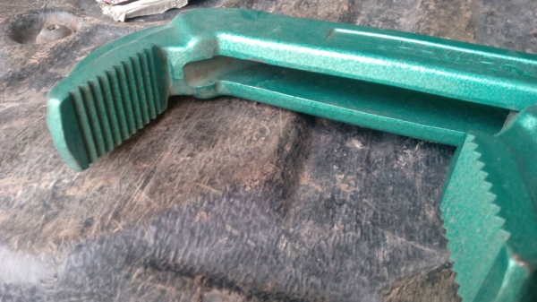 ขายคอม้าDOWIDAT Made in Germany. ขนาดปากจับ4"งานใหม่เก่าเก็บ