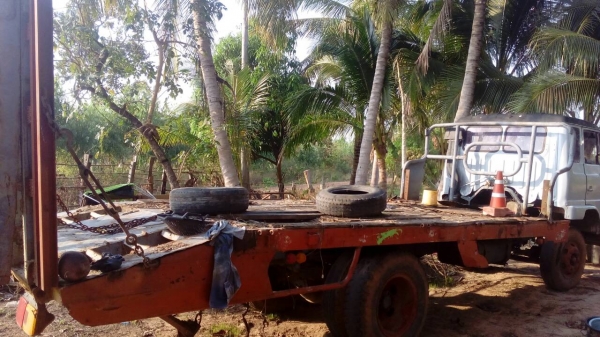 ขายรถเกี่ยวข้าวพร้อมรถลาก