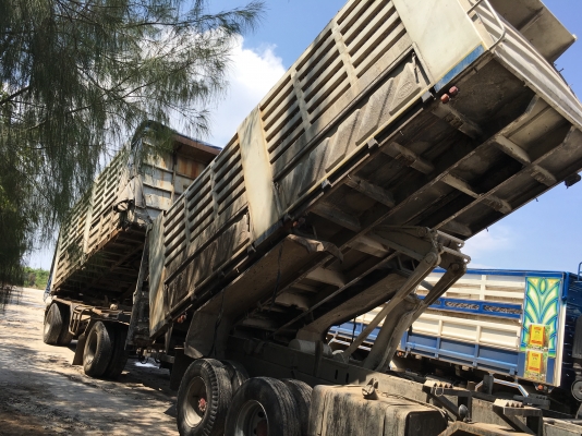 พ่วง ISUZU FXZ270  ปี 45 เครื่องส้ม ยูโรวัน กระบะเหล็กดั้ม ตัวแม่สามมิตร ตัวลูกพนัส เครื่อง เกียร์  เดิม ๆ ราคา 1.45 ล้าน ต่อรอง