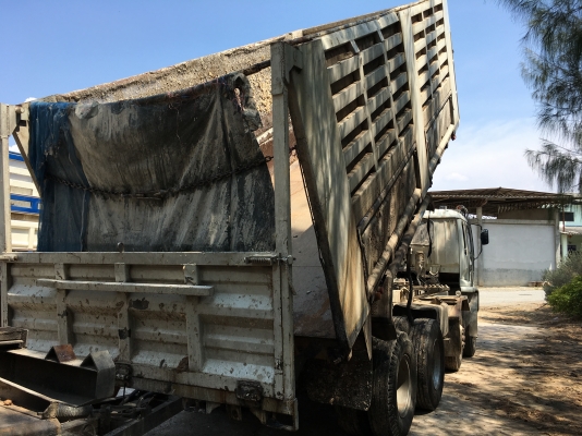 พ่วง ISUZU FXZ270  ปี 45 เครื่องส้ม ยูโรวัน กระบะเหล็กดั้ม ตัวแม่สามมิตร ตัวลูกพนัส เครื่อง เกียร์  เดิม ๆ ราคา 1.45 ล้าน ต่อรอง