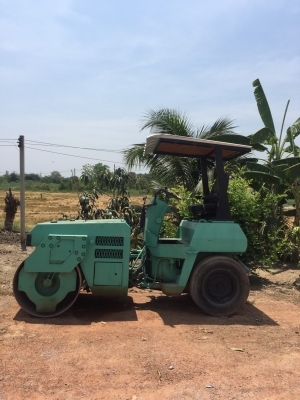ขายถูกรถบดถนน Komatsu JV40  ขนาด 4 ตัน พร้อมใช้งาน 091-9536635