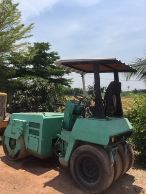 ขายถูกรถบดถนน Komatsu JV40  ขนาด 4 ตัน พร้อมใช้งาน 091-9536635