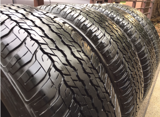 ยาง Dunlop 265 65 17 กลางปี15 ดอกเต็ม ใช้ยาว ราคาไม่แพง