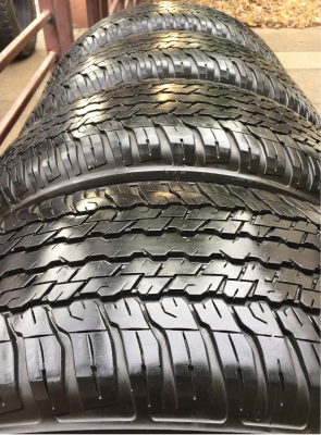 ยาง Dunlop 265 65 17 กลางปี15 ดอกเต็ม ใช้ยาว ราคาไม่แพง