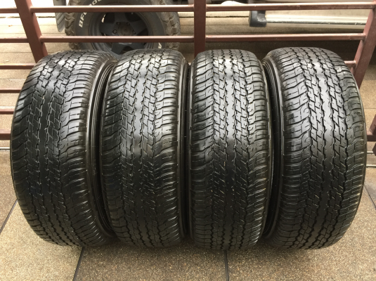ยาง Dunlop 265 65 17 กลางปี15 ดอกเต็ม ใช้ยาว ราคาไม่แพง