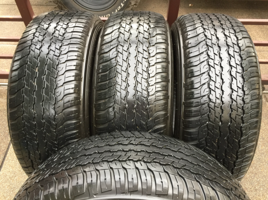 ยาง Dunlop 265 65 17 กลางปี15 ดอกเต็ม ใช้ยาว ราคาไม่แพง