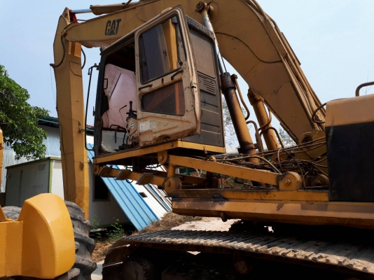 ขายรถแบคโฮ CAT 330 ราคา 750000