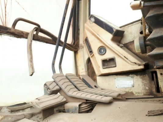 ขายรถแบคโฮ CAT 330 ราคา 750000