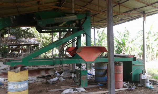 ขาย รถไถ FORD 77 พร้อมคีบสามารถเกษตรยนต์ และอุปกรณ์อีก 5 ชิ้น เอกสารใบซื้อขาย