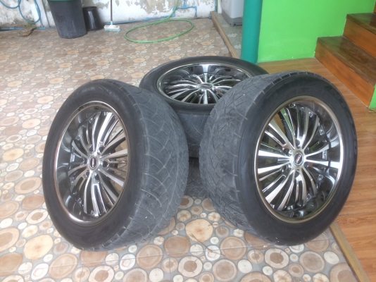 ขายล้อขอบ 20&quot; 6รู พร้อมยาง nitto NT420S 265x50R20