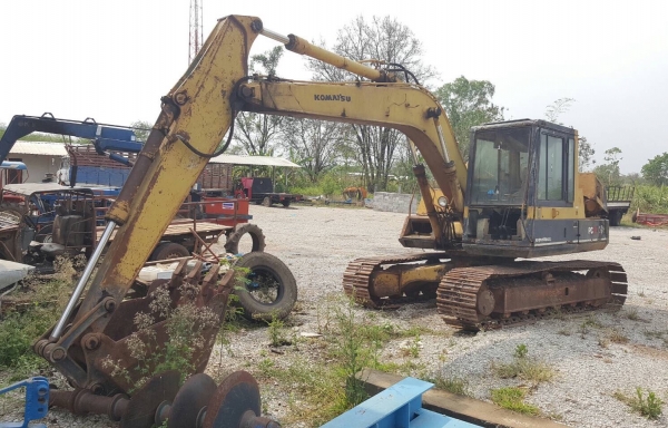 ขาย แบคโฮ KOMATSU PC120-3 เครื่องดี ปั้มแรง ช่วงล่างดี รถใช้งานอยู่ประจำ เอกสารใบซื้อขาย ราคาต่อรองได้ครับ