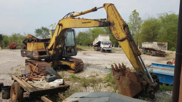ขาย แบคโฮ KOMATSU PC120-3 เครื่องดี ปั้มแรง ช่วงล่างดี รถใช้งานอยู่ประจำ เอกสารใบซื้อขาย ราคาต่อรองได้ครับ