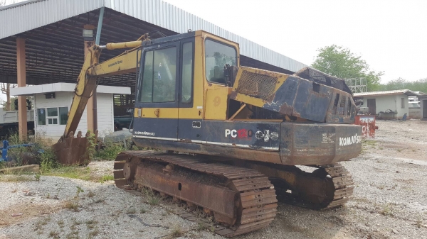 ขาย แบคโฮ KOMATSU PC120-3 เครื่องดี ปั้มแรง ช่วงล่างดี รถใช้งานอยู่ประจำ เอกสารใบซื้อขาย ราคาต่อรองได้ครับ