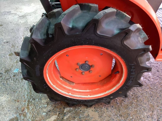 คูโบต้า B2420D 4 WD ผลิตประเทศญี่ปุ่น..ตัวนิยมของชาวไร่..พวงมาลัยเพาเวอร์ ทำงาน 398 ชั่วโมง..สีเดิมๆโรงงานทั้งคัน คูโบต้า B2420D 4 WD ผลิตประเทศญี่ปุ่น..ตัวนิยมของชาวไร่..พวงมาลัยเพาเวอร์ ทำงาน 398 ชั่วโมง..สีเดิมๆโรงงานทั้งคัน