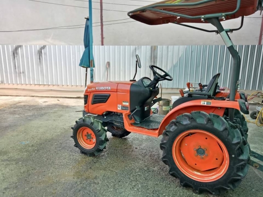 คูโบต้า B2420D 4 WD ผลิตประเทศญี่ปุ่น..ตัวนิยมของชาวไร่..พวงมาลัยเพาเวอร์ ทำงาน 398 ชั่วโมง..สีเดิมๆโรงงานทั้งคัน คูโบต้า B2420D 4 WD ผลิตประเทศญี่ปุ่น..ตัวนิยมของชาวไร่..พวงมาลัยเพาเวอร์ ทำงาน 398 ชั่วโมง..สีเดิมๆโรงงานทั้งคัน