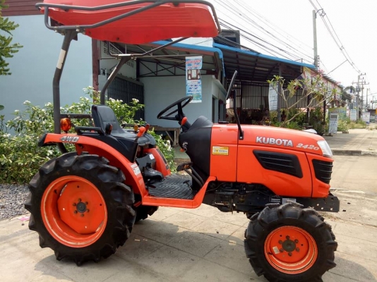 คูโบต้า B2420D 4 WD ผลิตประเทศญี่ปุ่น..ตัวนิยมของชาวไร่..พวงมาลัยเพาเวอร์ ทำงาน 398 ชั่วโมง..สีเดิมๆโรงงานทั้งคัน คูโบต้า B2420D 4 WD ผลิตประเทศญี่ปุ่น..ตัวนิยมของชาวไร่..พวงมาลัยเพาเวอร์ ทำงาน 398 ชั่วโมง..สีเดิมๆโรงงานทั้งคัน