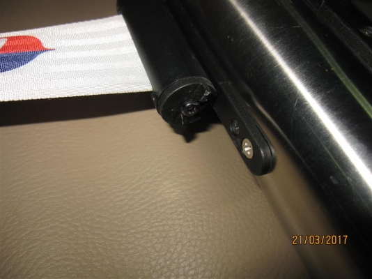 เสา STAINLESS แท้ (แม่เหล็กดูดไม่ติด) พร้อมแถบเชือกกั้น