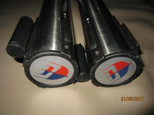 เสา STAINLESS แท้ (แม่เหล็กดูดไม่ติด) พร้อมแถบเชือกกั้น