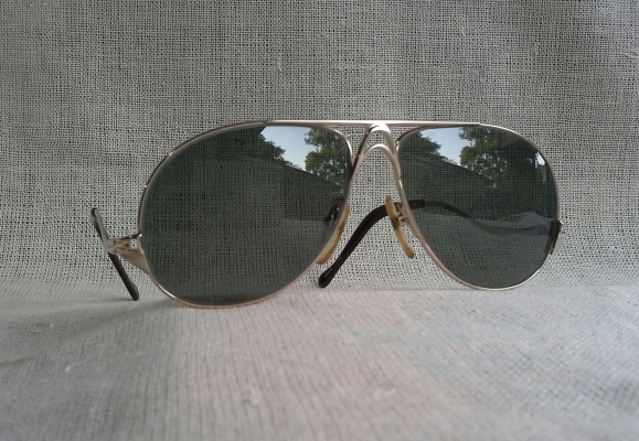 แว่นตา &#039;นอส&#039;  ผลงานทศวรรษ 1980s ของ &#039;ลุยกิ โคลานี&#039;  Vintage COLANI handmade in Japan