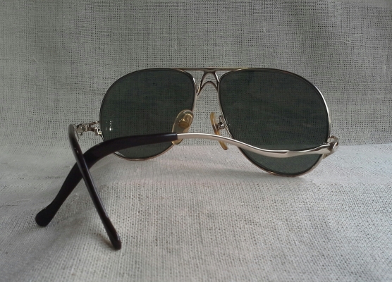 แว่นตา 'นอส' ผลงานทศวรรษ 1980s ของ 'ลุยกิ โคลานี' Vintage COLANI handmade in Japan แว่นตา 'นอส' ผลงานทศวรรษ 1980s ของ 'ลุยกิ โคลานี' Vintage COLANI handmade in Japan
