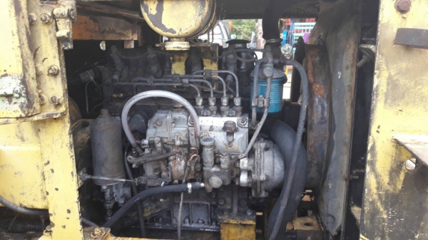 ขาย 145.000บาท รถตักล้อยาง เอวอ่อน TcM-15. ตัก1.5คิว ขับ4WD ขาย 145.000บาท รถตักล้อยาง เอวอ่อน TcM-15. ตัก1.5คิว ขับ4WD