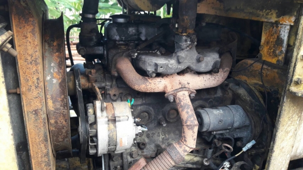 ขาย 145.000บาท รถตักล้อยาง เอวอ่อน TcM-15. ตัก1.5คิว ขับ4WD ขาย 145.000บาท รถตักล้อยาง เอวอ่อน TcM-15. ตัก1.5คิว ขับ4WD