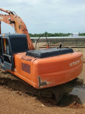 ขาย 935,000 HITACHI zx 200-1 ไฟฟ้าครบ เครื่องดี ปั้มแรง เอวขยับนิดๆ ช่วงล่างเต็ม อินวอยท์ รถอยู่ กบินบุรี 090-772-3710 090-772-3708