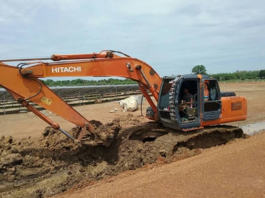 ขาย 935,000 HITACHI zx 200-1 ไฟฟ้าครบ เครื่องดี ปั้มแรง เอวขยับนิดๆ ช่วงล่างเต็ม อินวอยท์ รถอยู่ กบินบุรี 090-772-3710 090-772-3708