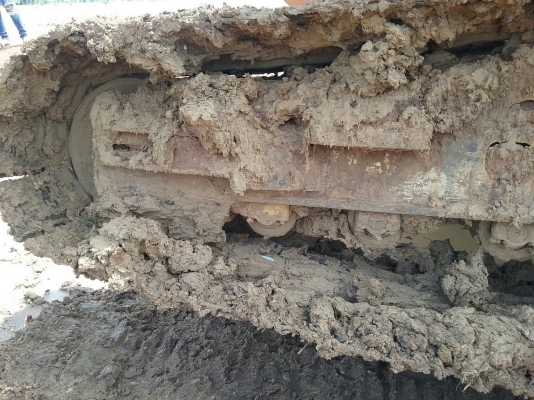 ขาย 935,000 HITACHI zx 200-1 ไฟฟ้าครบ เครื่องดี ปั้มแรง เอวขยับนิดๆ ช่วงล่างเต็ม อินวอยท์ รถอยู่ กบินบุรี 090-772-3710 090-772-3708