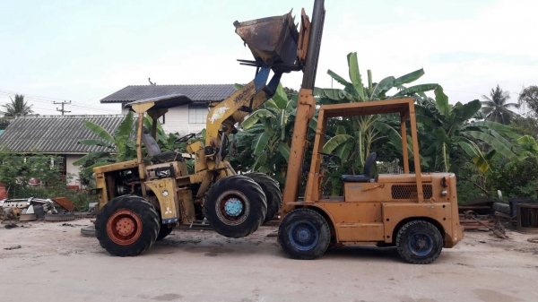 ขาย 110.000 บาท รถโฟค์ลิฟ โครมัสุ FD50 ยกได้5ตัน เครื่องดีเชล สภาพสวยเดิม พร้อมใช้งาน