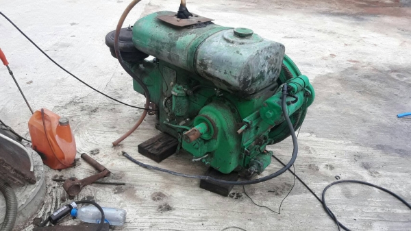 ขาย 12.000บาท เครื่องโซล่า ปั่นโรงสี รุ่นเก่า เครื่องแน่นแรงดีพร้อมใช้งาน