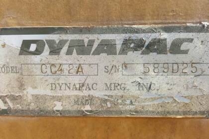 ขาย 765,000 รถบดสั่นสะเทือน หน้า-หลัง เบรคดาวน์ DYNAPAC CC42A 4X4 เอกสารเล่มทะเบียนครบ รถอยู่ จ.อุดรธานี 090-772-3710 090-772-3708