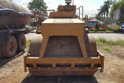 ขาย 765,000 รถบดสั่นสะเทือน หน้า-หลัง เบรคดาวน์ DYNAPAC CC42A 4X4 เอกสารเล่มทะเบียนครบ รถอยู่ จ.อุดรธานี 090-772-3710 090-772-3708