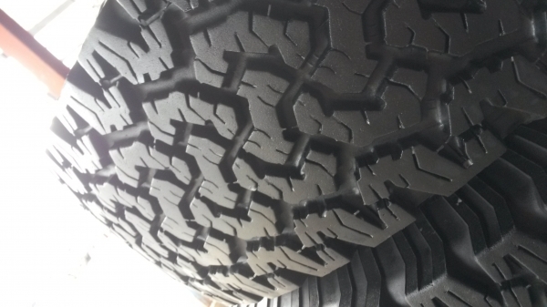 BF265/75/16ปี12 4เส้น