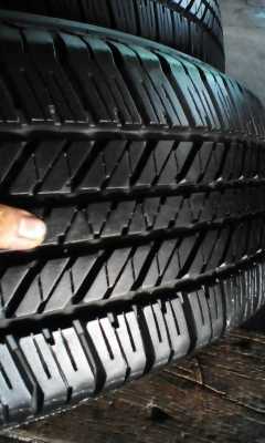 ล้อ Bt50 pro ขอบ17 ลายดอกไม้ พร้อมยางถอดป้ายแดง