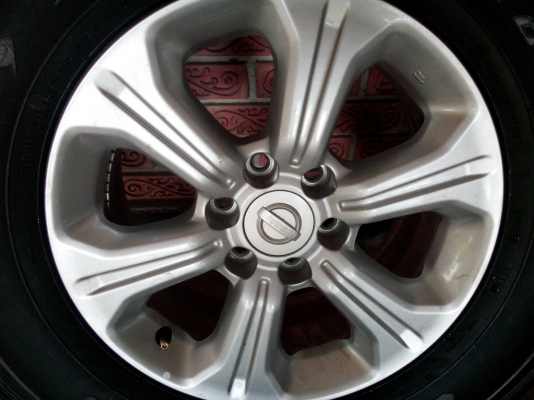 แม็ก NAVARA ขอบ16 พร้อมยาง DUNLOP ชุด2