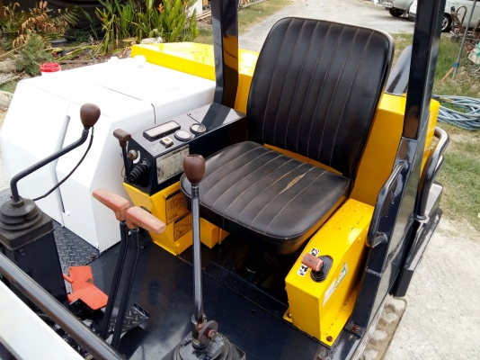 รถเก่าญี่ปุ่น ไม่เคยใช้งานในไทย ติดต่อ 086-775-7900 086-324-1992