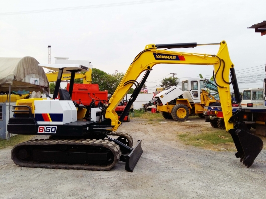 รถเก่าญี่ปุ่น ไม่เคยใช้งานในไทย ติดต่อ 086-775-7900 086-324-1992