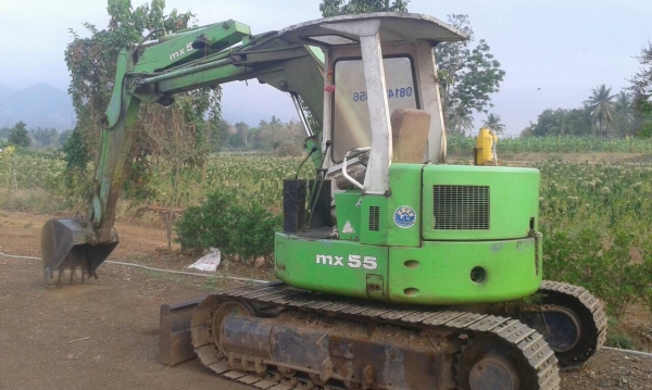 แบคโฮ PC55