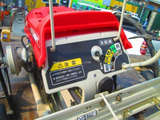 ราคาพิเศษ 12,000 บาท!! รถปลูกข้าวดำนาเดินตาม MITSUBISHI MP25 รหัสสินค้า 81004734 www.nihonmono.com
