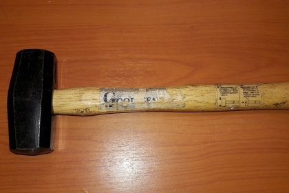 ขายค้อนปอนญี่ปุ่นขนาด 900กรัม ด้ามไม้สวยงามใหม่เก็บเก่า