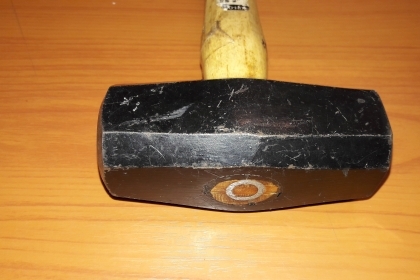 ขายค้อนปอนญี่ปุ่นขนาด 900กรัม ด้ามไม้สวยงามใหม่เก็บเก่า