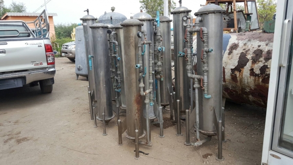 ถังกรองน้ำสแตนเลสขนาด 2000 ลิตรหนามากๆ ถังกรองน้ำสแตนเลสขนาด 2000 ลิตรหนามากๆ